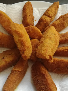 Una foto de Patatas rebozadas a la cúrcuma