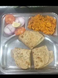 પનીર ભુરજી (Paneer Bhurji Recipe In Gujarati) રેસીપી મુખ્ય ફોટો