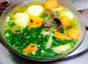 Hình của món Canh thịt bò khoai tây.