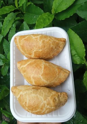 A picture of Meat pies.