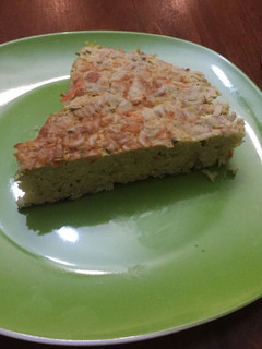 Una foto de Tortilla de mix de verduras y fideos
