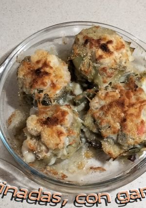 Una foto de Alcachofas gratinadas con gambitas