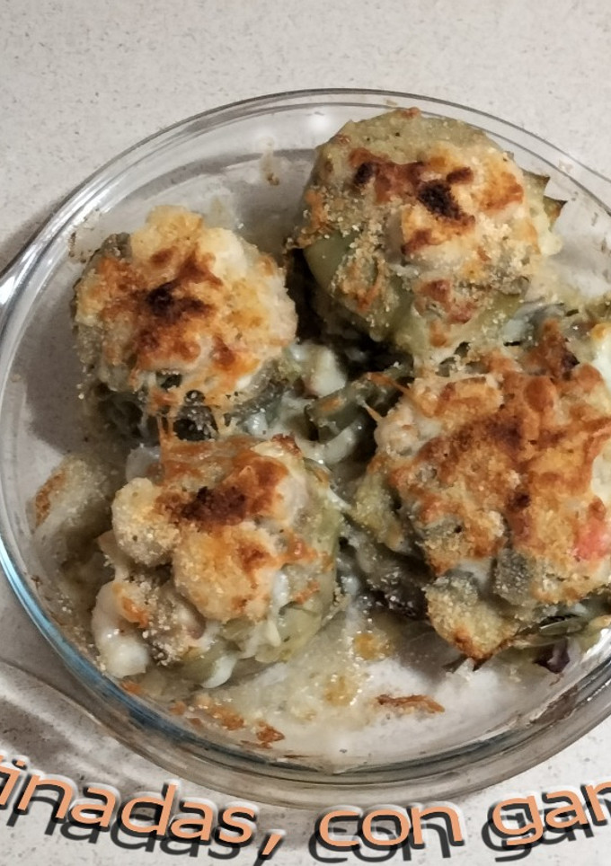 Una foto de Alcachofas gratinadas con gambitas