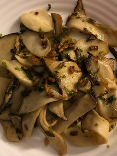 Una foto de Boletus con ajo y perejil🍄