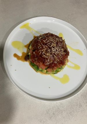 Foto principal de Tartar de atún rojo / aguacate 🥑 y tomate 🍅