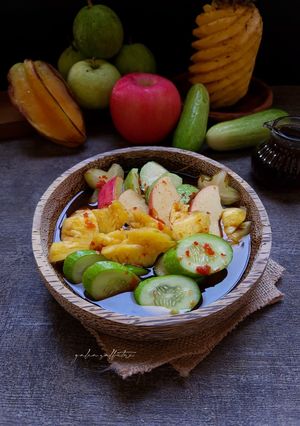 Foto resep Rujak Kuah Pindang khas bali