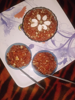 गाजर का हलबा(Gajar ka halwa recipe in Hindi) रेसिपी मुख्य फोटो