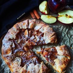 A picture of Eggless apple gallate.