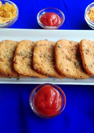 A picture of OnionCrackers.
