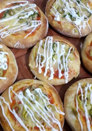 صورة لوصفة ميني بيتزا 🍕🧀🍕🧀