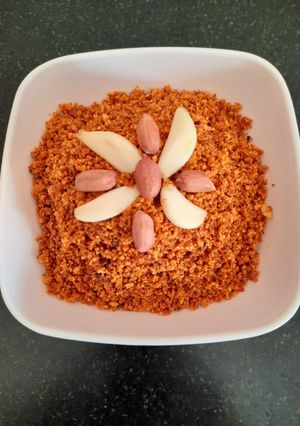 A picture of Garlic peanut chutney.