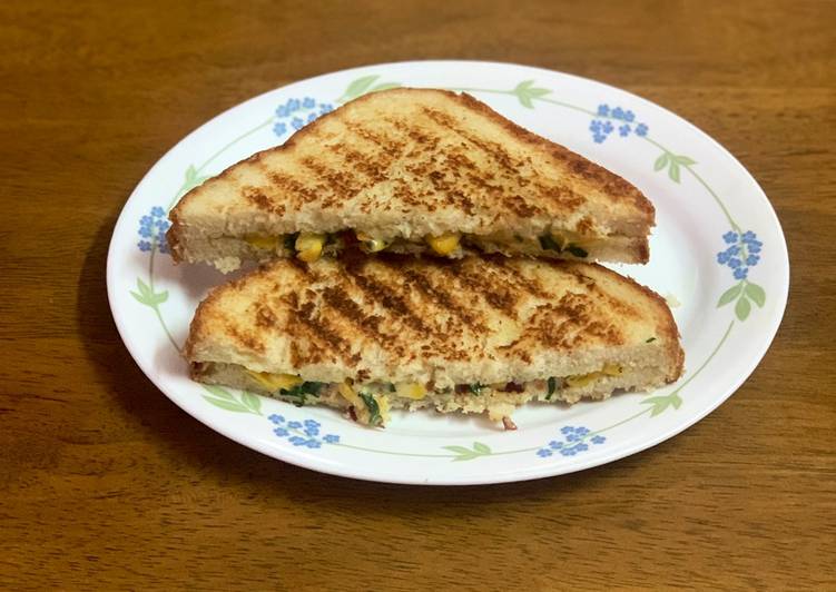 Recipe of Delicious Cheese Spinach Corn Sandwich