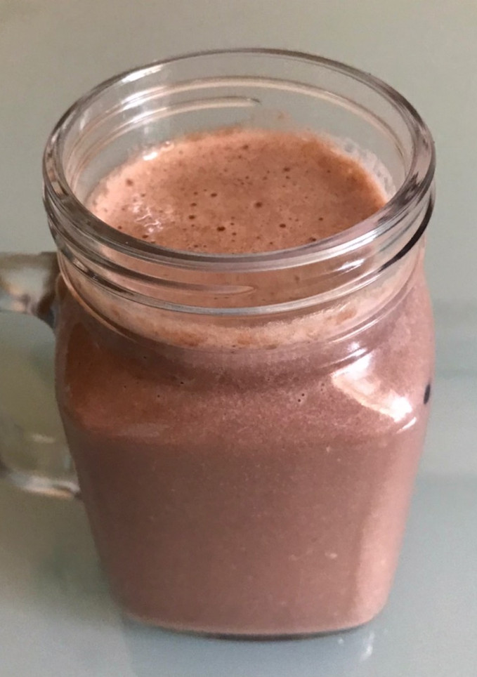 Una foto de Batido de plátano y chocolate 🍫 🍌