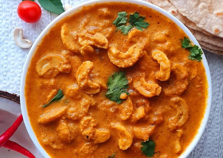 My Favorite Cashew Curry