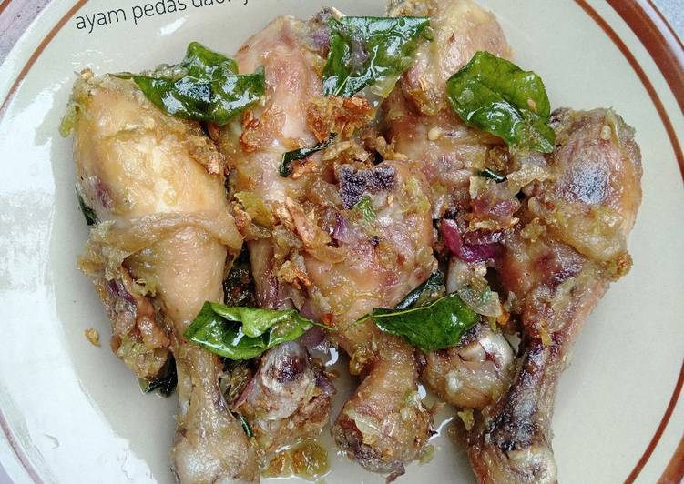 Resep Ayam Pedas Daun Jeruk yang Enak Banget