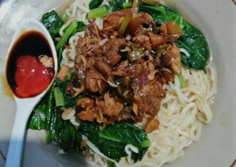 Resep 14.Mie ayam Instant yang Lezat