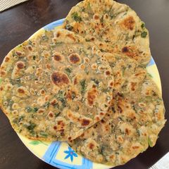 Kothmir paratha A picture of Kothmir paratha.