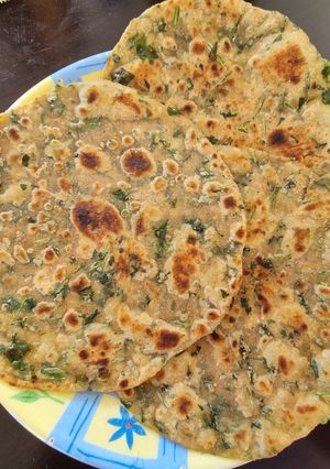 A picture of Kothmir paratha.