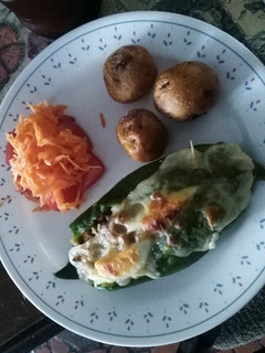 Una foto de Pepinos rellenos típicos colombianos