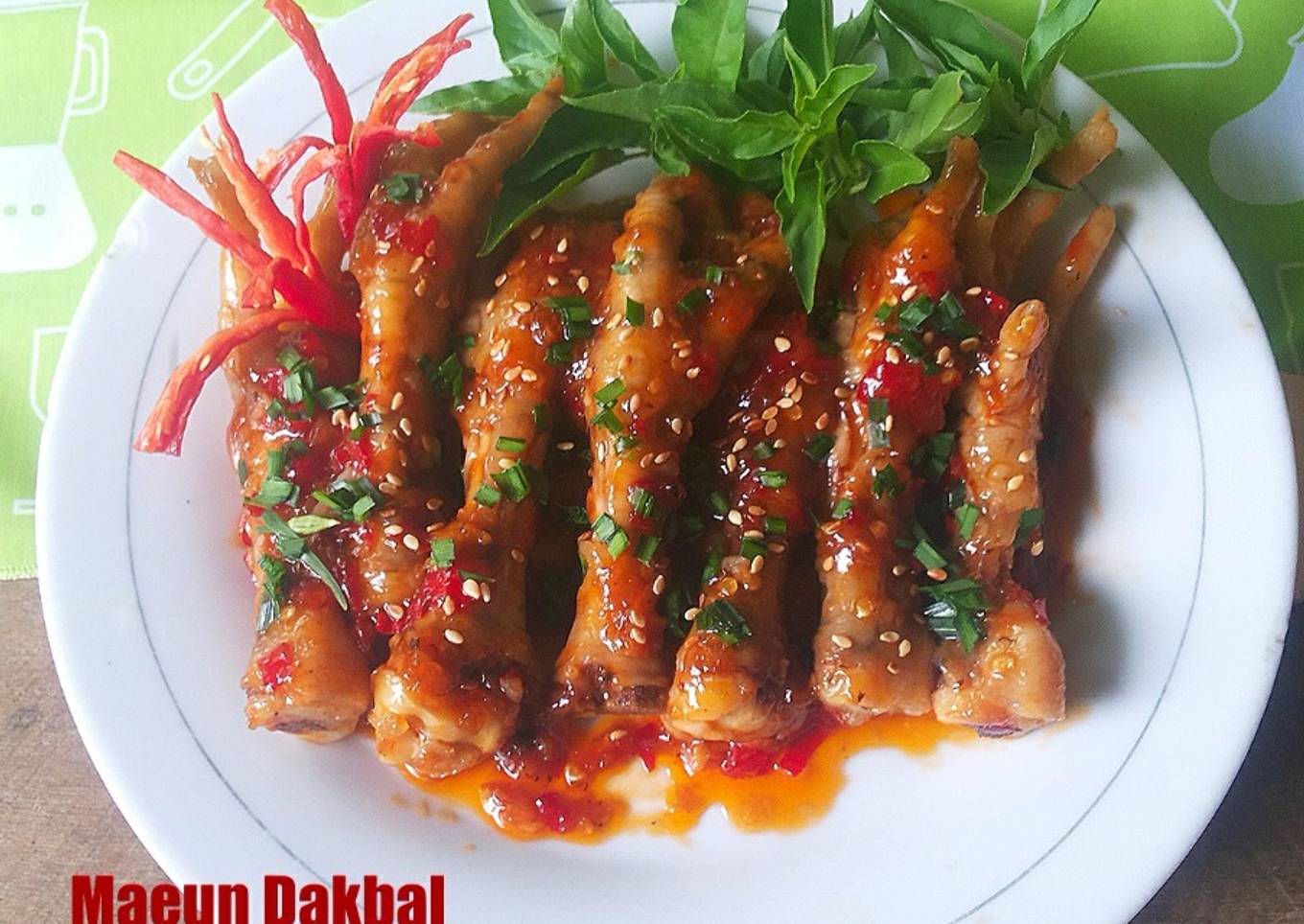 Maeun Dakbal (Ceker Pedas Ala Korea)