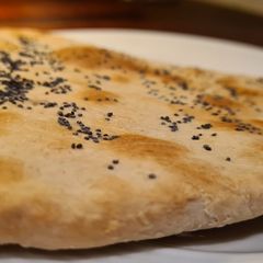 A picture of Turkish Balloon Bread (Balon Ekmek).