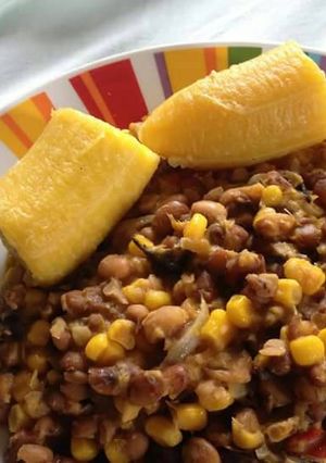 A picture of Porriage beans with corn and boiled plantain.