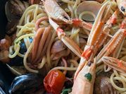 Una foto di pasta con moscardini