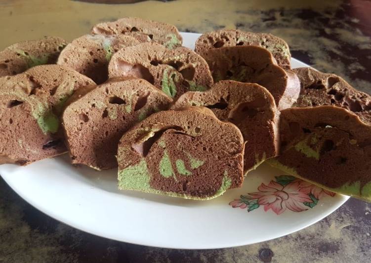 Bolu Marmer Kukus (Pandan + Coklat)