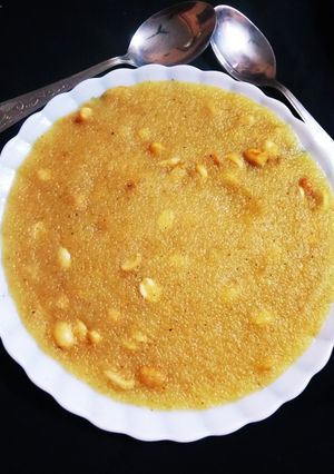 সুজির হালুয়া (Sujir halwa recipe in Bengali) রেসিপির প্রধান ছবি