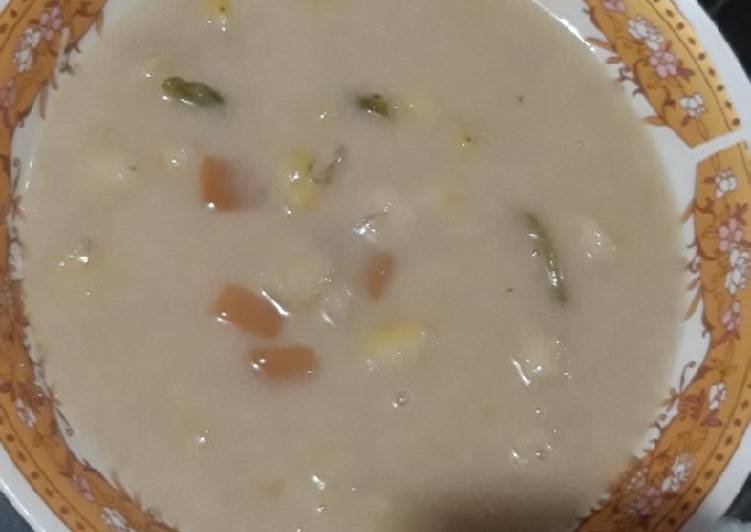 Candil pisang dan kue keranjang imlek