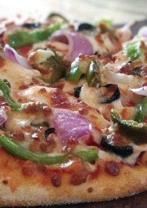 A picture of Veg pizza.