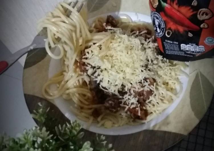 Spaghetti Jamur Bolognese La Fonte