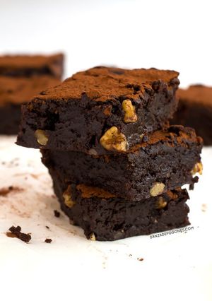 Una foto de Brownie de chocolate y nueces Sin Sin Sin