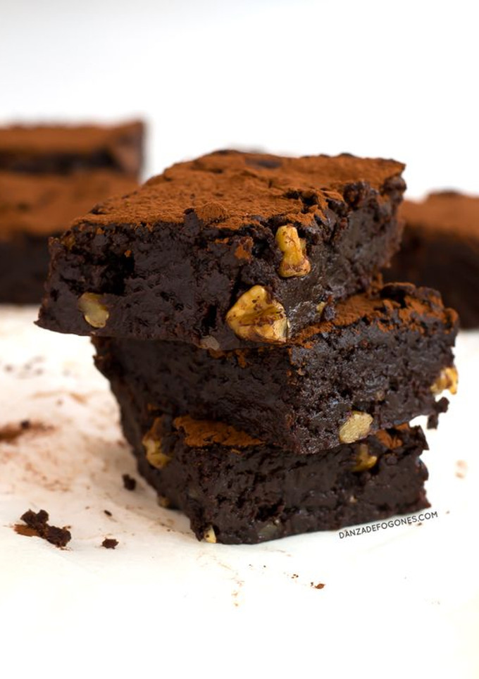 Una foto de Brownie de chocolate y nueces Sin Sin Sin