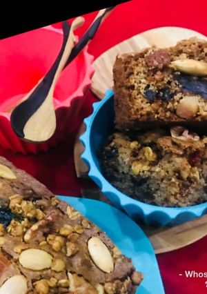A picture of Whosayna’s Fruit Cake.