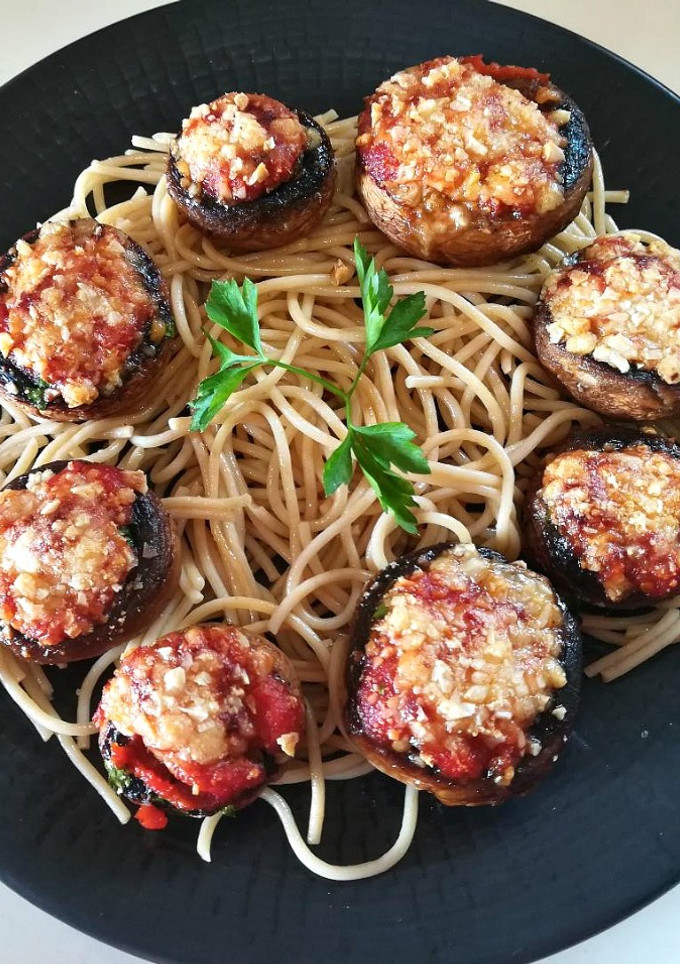 Una foto de Mini pizzas de champiñones