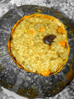 Foto di Risotto ai funghi con crema di zucca e melograno