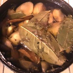 A picture of California Farm Garlic Confit and Puree.
