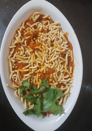 સેવ ટામેટા નું શાક રેસીપી મુખ્ય ફોટો
