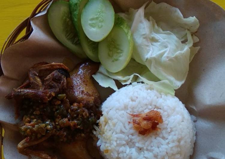 Resep Puyuh Kriuk Geprek yang Enak