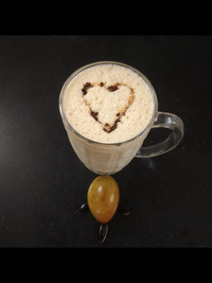 ચીકુ શેક (Chikoo Shake Recipe In Gujarati) રેસીપી મુખ્ય ફોટો