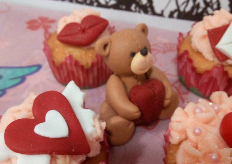 Cupcakes red velvet San Valentín