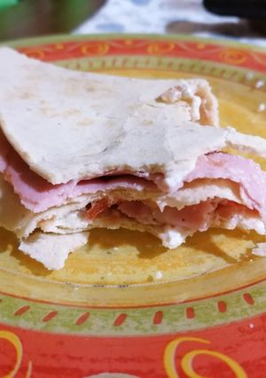 Foto di Piadina con quello che ho trovato in frigo😁😁