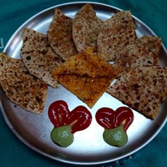 A picture of Stuffed Moong Dal Paratha.