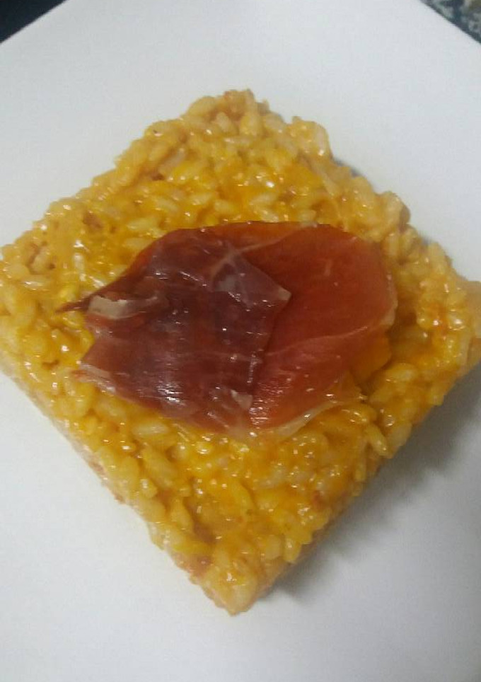 Una foto de Rissotto de chorizo, jamón y calabaza