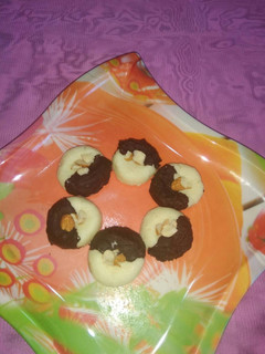 A picture of Chocolate vanilla sandesh.