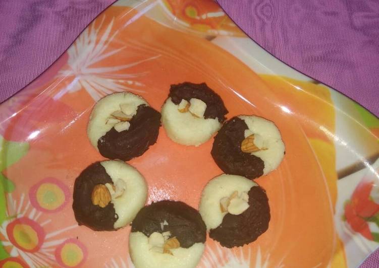 Chocolate vanilla sandesh