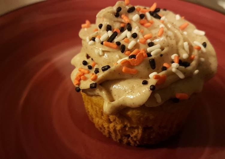 Steps to Make Any-night-of-the-week Pumpkin cupcakes