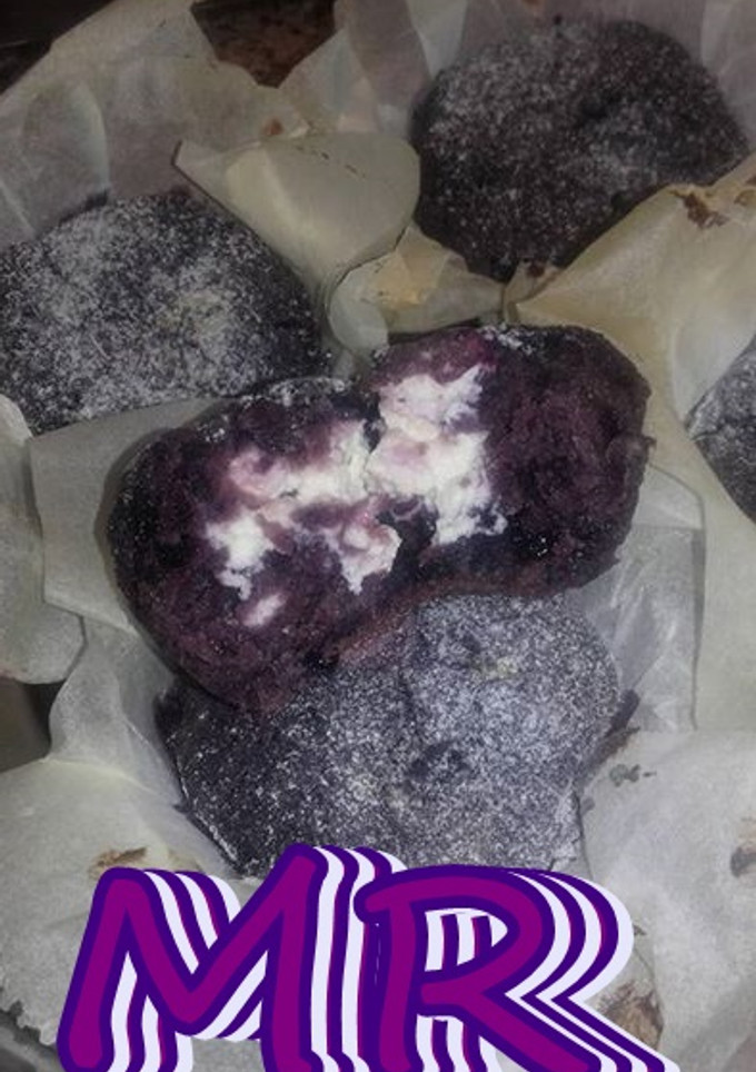 Una foto de Muffins de queso y fruta roja