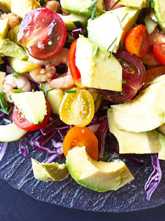 Una foto de Aguacate en ensalada